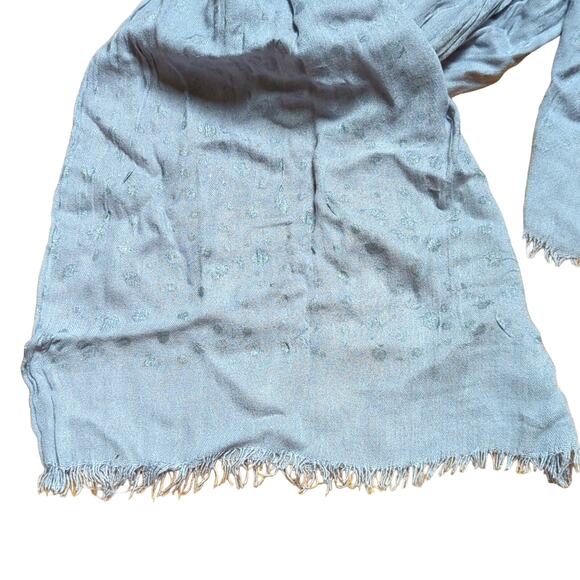 Vera Bradley Silver Leopard Print, Raw Hem Classic Preppy Scarf - Picture 2 of 4